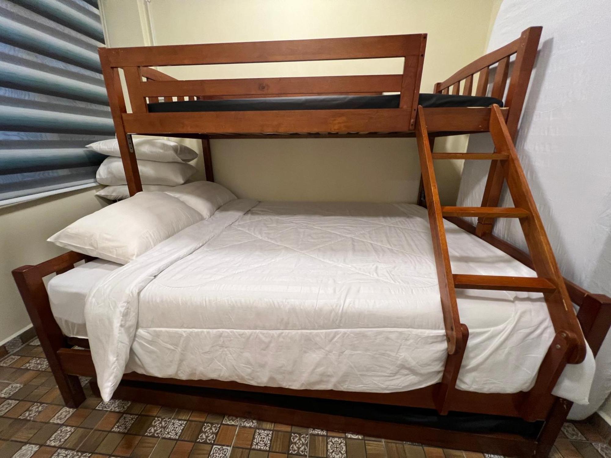 פורט דיקסון Shayah Homestay מראה חיצוני תמונה